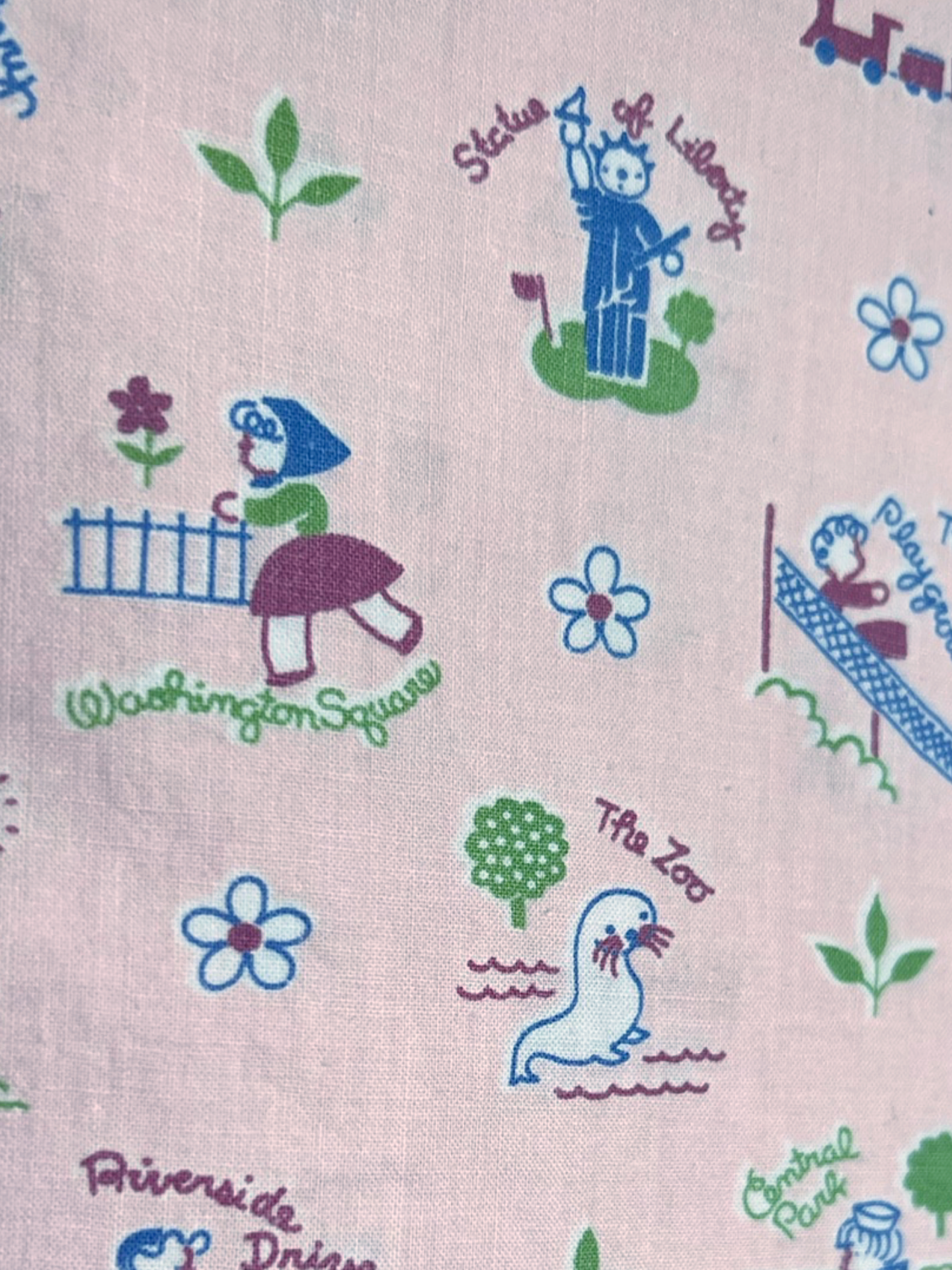 1940s Manhattan Tourism Novelty Print Cotton