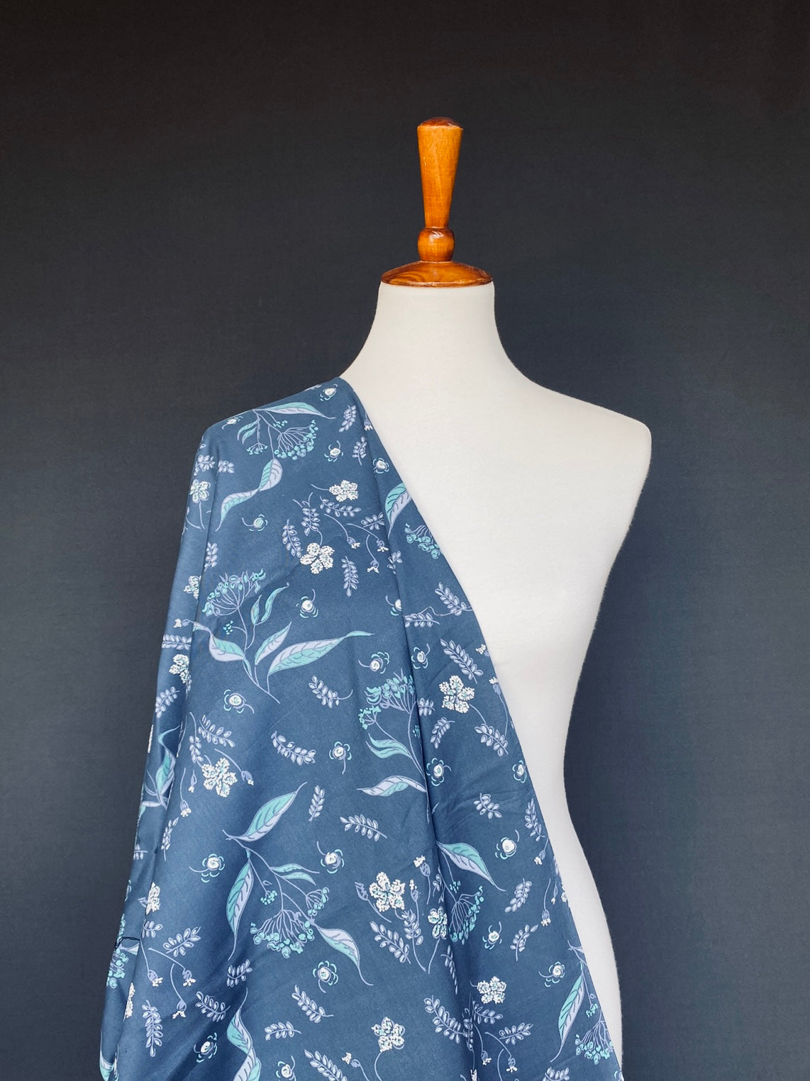 1950s Sweet Heather Blue Floral Cotton