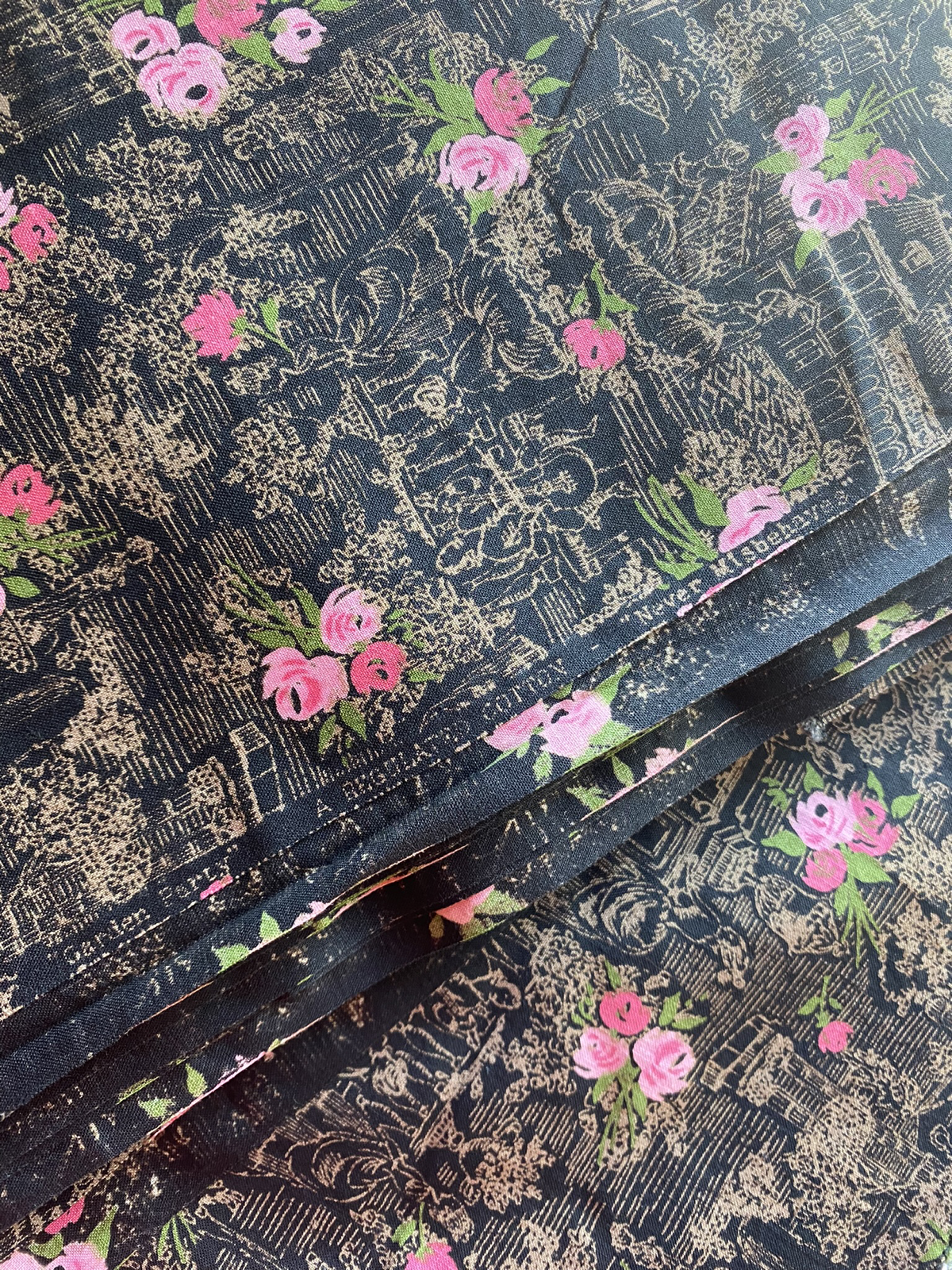 1950s Garden Party - 18th Century Rose Novelty Print Cotton