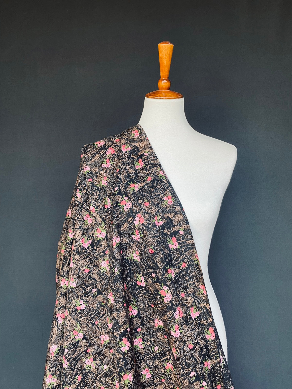 1950s Garden Party - 18th Century Rose Novelty Print Cotton