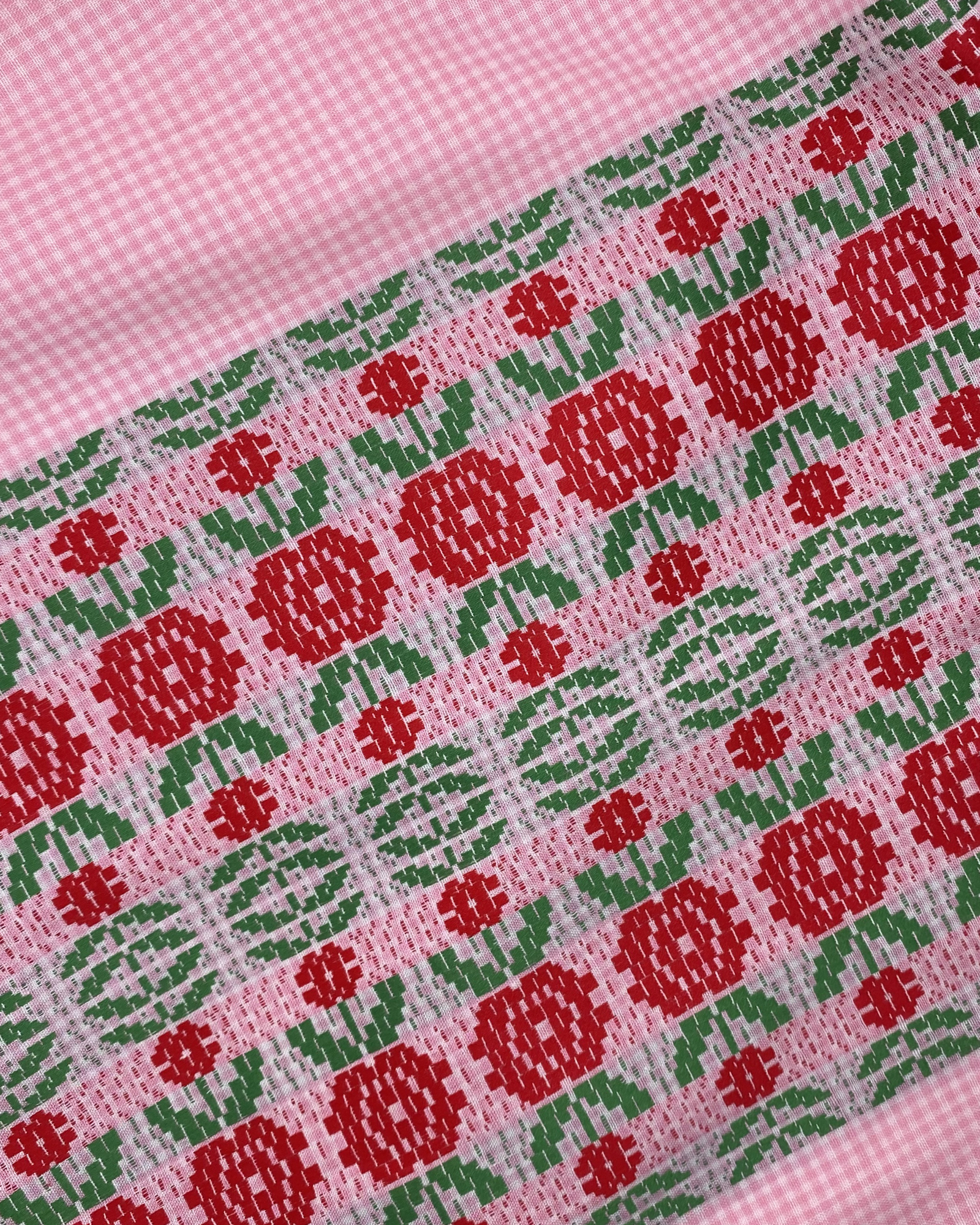 Early 1960s Pink gingham  Floral Embroider  Border Print Cotton