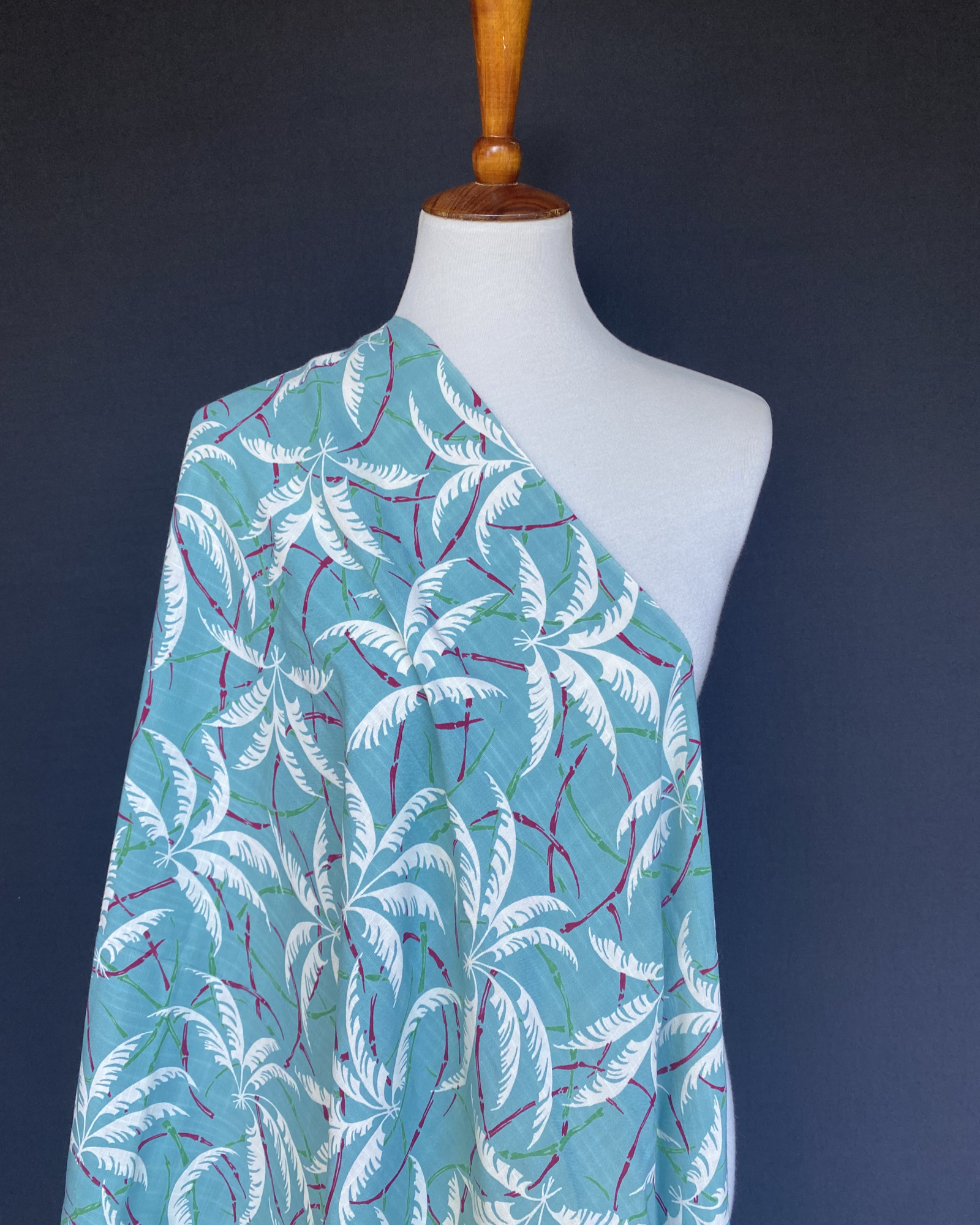 1940s/1950s "Thick & Thin" Tropical Rayon