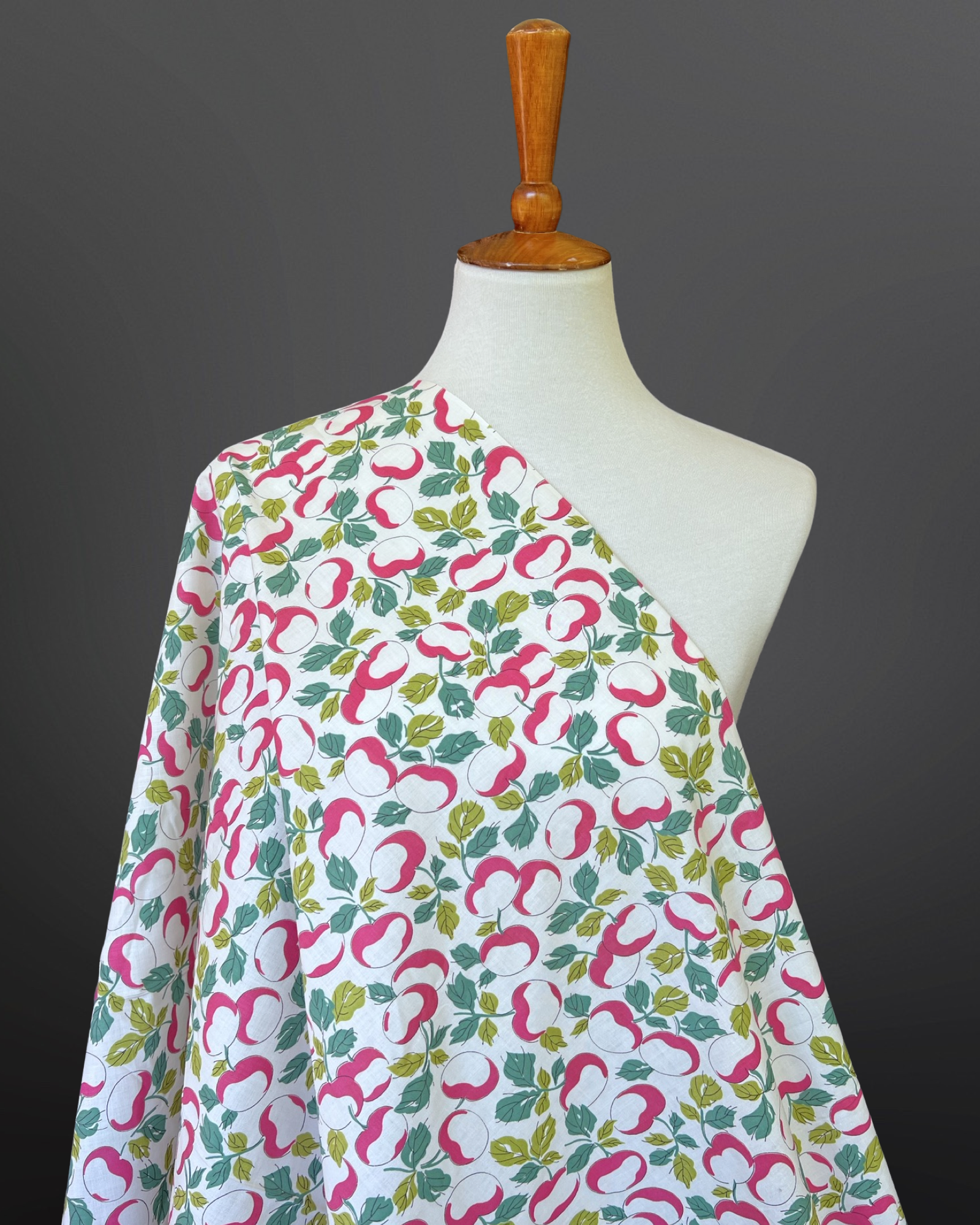 1940s-1950s Apple/Cherries Print Cotton